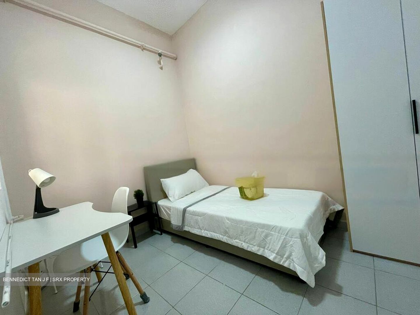 Jurong West Street 93 (D22), Terrace #484300701